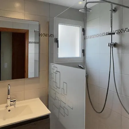 Daire 2 Bedroom Awesome In Piles